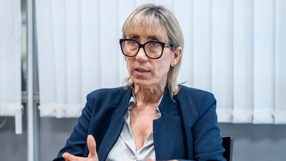 María Helena Mainard en la sede de la Asociación de Magistrados del Uruguay en Montevideo María Helena Mainard en la sede de la Asociación de Magistrados del Uruguay en Montevideo