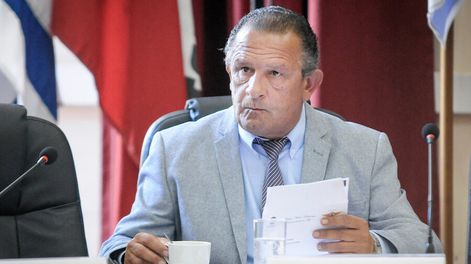 imagen de Tras su renuncia como directora de Cultura, el intendente de Artigas ubicó a su pareja en otro lugar y le aumentó el sueldo