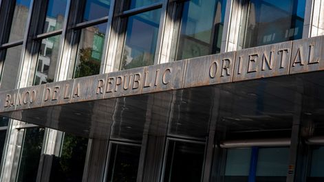 Fachada de la sucursal 19 de Junio del Banco República