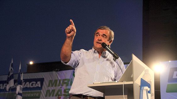 imagen de Larrañaga mostró su perfil más combativo en el acto central de su campaña; el modelo del FA se “agotó” y se quedó “sin recambio” imagen de Larrañaga mostró su perfil más combativo en el acto central de su campaña; el modelo del FA se “agotó” y se quedó “sin recambio”