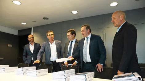 imagen de El gobierno electo mantendrá la estrategia desplegada por la administración de Vázquez ante los juicios internacionales