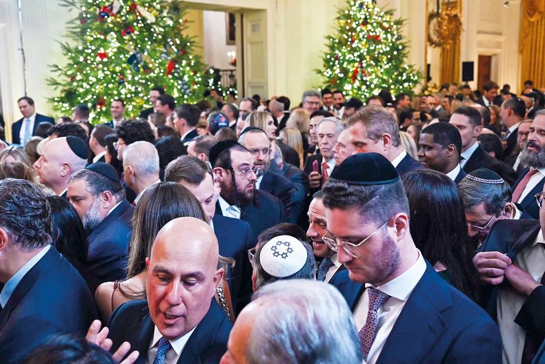 La actividad reunió a cientos de invitados de la comunidad judía estadounidense, además de a senadores republicanos, activistas y empresarios cercanos al mandatario estadounidense.