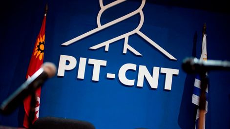 La discusión sobre inteligencia artificial se realizó en la sede del PIT-CNT