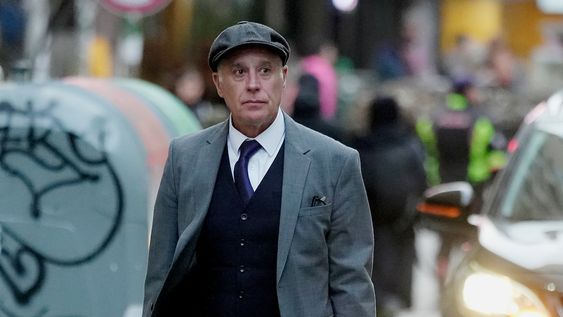 Carlos Negro durante la colocación de una placa de la memoria en la antigua Jefatura y Cárcel Central de Montevideo. Carlos Negro durante la colocación de una placa de la memoria en la antigua Jefatura y Cárcel Central de Montevideo.