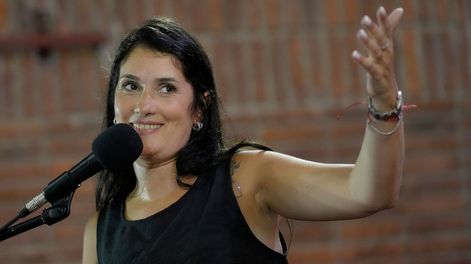 Virginia Cáceres cuando fue proclamada candidata a la intendencia de Montevideo por el Partido Colorado