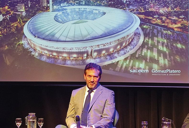 Alejandro Domínguez, presidente de Conmebol, es quien lidera las conversaciones para que el Mundial 2030 se dispute en Sudamérica. Foto: Leticia Cencio
