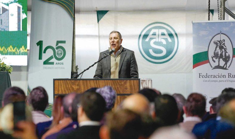 El ministro de Economía, Gabriel Oddone, durante el 109° Congreso de la Federación Rural, en Salto.