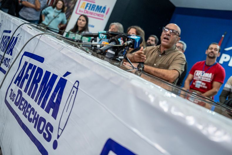 Conferencia de prensa previa a la entrega de firmas del plebiscito de la seguridad social, en la sede del PIT-CNT en Montevideo