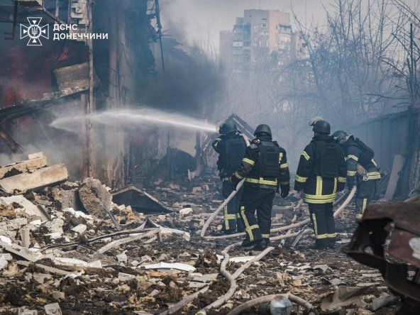 Varios heridos tras ataque con misiles rusos en Járkov, Ucrania.