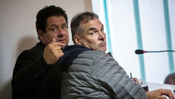 Marcos Prieto y Alejandro Astesiano durante la audiencia en el juzgado de Juan Carlos Gómez. Foto: Mauricio Zina / adhocFOTOS Marcos Prieto y Alejandro Astesiano durante la audiencia en el juzgado de Juan Carlos Gómez. Foto: Mauricio Zina / adhocFOTOS
