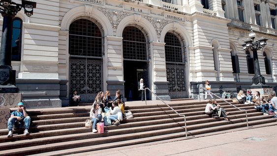 imagen de La Universidad de la República inició investigación sobre denuncias de acoso sexual contra docente grado 5 imagen de La Universidad de la República inició investigación sobre denuncias de acoso sexual contra docente grado 5