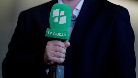 Periodista de TV Ciudad. Periodista de TV Ciudad.