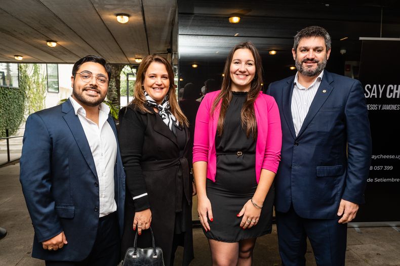 Mauricio Tedesco, Marcia Croci, Paula De Armas y Adrián Juri
