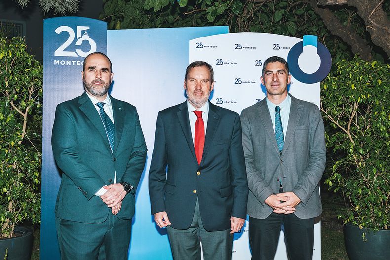 CEO de Montecon Martín González, presidente de Grupo Ultramar Richard von&nbsp;Appen y CEO de Ultraport Gabriel Tumani.