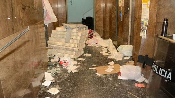 imagen de Ocupación del edificio del Codicen generó preocupación en la Policía porque ahí funciona el software espía “El Guardián” imagen de Ocupación del edificio del Codicen generó preocupación en la Policía porque ahí funciona el software espía “El Guardián”