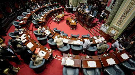 Búsqueda | Comisión General del Senado en el Palacio Legislativo. Foto: Javier Calvelo, adhocFOTOS