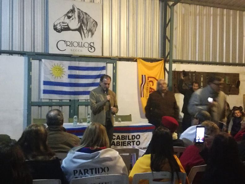 imagen de Excomandante tiene mayor “simpatía” en los votantes de menor nivel educativo