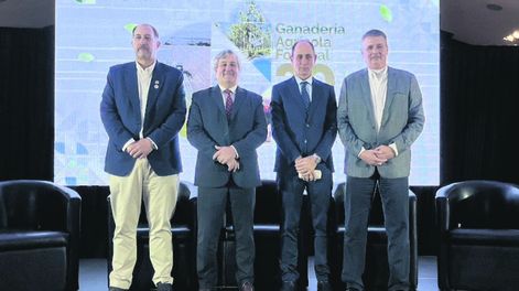 Búsqueda | El presidente del Inac, Conrado Ferber, y el gerente de Estrategia e Innovación, Pablo Caputi, participaron de la 40a Expo Internacional de Paraguay (Foto: Inac