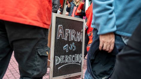 Sede del PIT-CNT durante la jornada en que se entregaron las firmas para el plebiscito sobre seguridad social