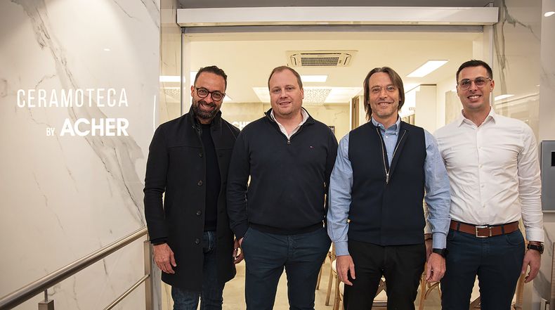 Alexandre Brunatto, gerente de Ventas y Marketing de Acher Marcel Dorteau, director de Acher Ari Acher y gerente de Venta Minorista de Acher Fabián Kaczka