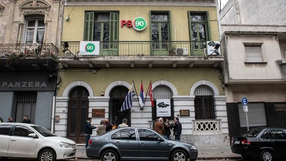 Fachada de Casa del Pueblo, la sede del Partido Socialista en Montevideo, en 2022. Fachada de Casa del Pueblo, la sede del Partido Socialista en Montevideo, en 2022.