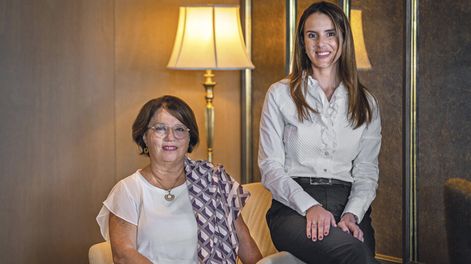 Mónica Xavier y Carolina Ache. Foto: Adrián Echeverriaga