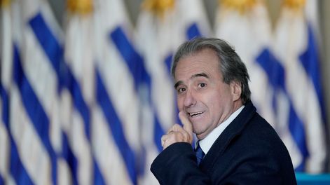 Monzeglio, al llegar a un Consejo de Ministros