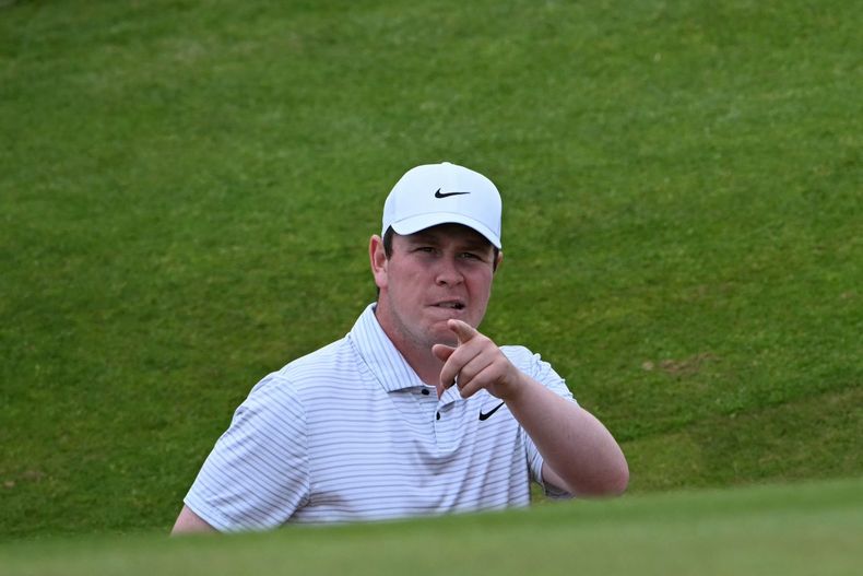 Golfista escocés Robert MacIntyre durante un entrenamiento para el British Open