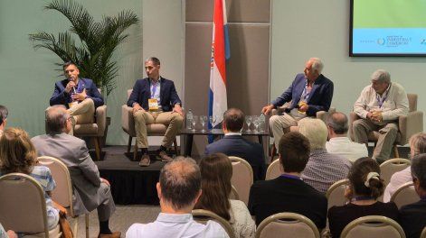 El Foro Paraguay, que organizó la empresa Everdem, en Agro en Punta.