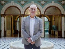 Mario Lubetkin durante la entrevista con Búsqueda. Mario Lubetkin durante la entrevista con Búsqueda.