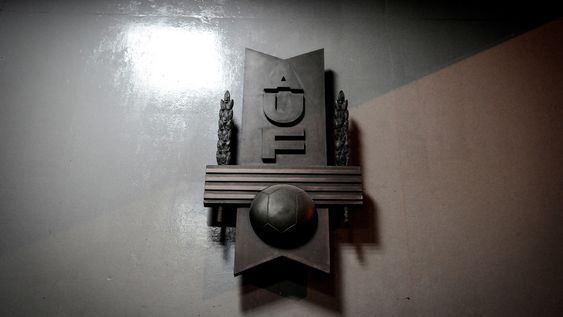 La Asociación Uruguaya de Fútbol espera cerrar los nuevos contratos en los primeros días de diciembre. La Asociación Uruguaya de Fútbol espera cerrar los nuevos contratos en los primeros días de diciembre.