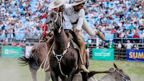 Apertura de la 95ª edición de la Semana Criolla de Montevideo, en el Prado de Montevideo