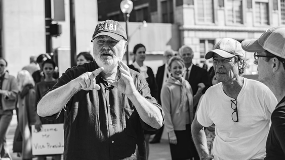 Rob Reiner durante la filmación de su película LBJ.