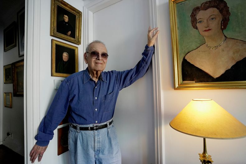 José Gamarra en 2023 durante su visita a Montevideo para la inauguración de su muestra&nbsp;Antología