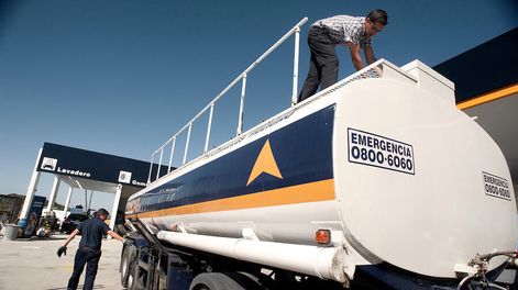 imagen de Ancap cede ante el sindicato y decide no privatizar fletes de combustible