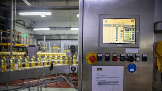 Una industria aceitera.