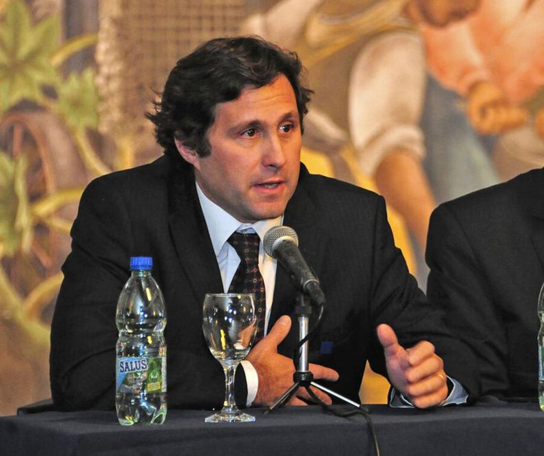 imagen de Lo que se ha visto del “caso Ancap” es “solo una pequeña parte” de “todo lo que hay”, advirtió el director blanco de la petrolera