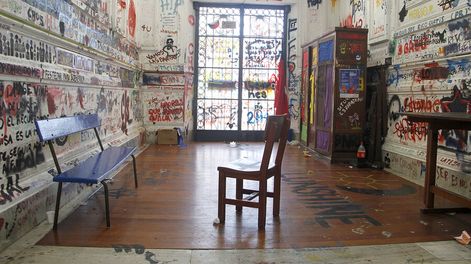 imagen de El IAVA, un liceo con “mística” al que todos quieren ir, es escenario frecuente de expresiones “disruptivas” que desafían la tradición