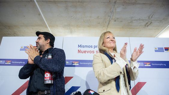 imagen de Con el liderazgo del Partido Comunista, el ala izquierdista del Frente Amplio se fortalece con nuevas alianzas para octubre imagen de Con el liderazgo del Partido Comunista, el ala izquierdista del Frente Amplio se fortalece con nuevas alianzas para octubre