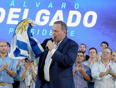 Precandidato presidencial del Partido Nacional, Álvaro Delgado, durante el acto lanzamiento de su campaña. Fotos: Javier Calvelo / adhocFOTOS