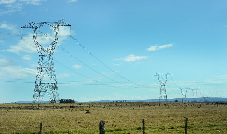 El acuerdo preliminar entre UTE y Tether fracasó luego de que la multinacional solicitara cambiar los términos contractuales.