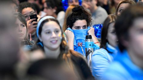 Búsqueda | Foto: Javier Calvelo / adhocFOTOS