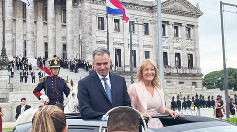 Asunción presidencial, en vivo | Yamandú Orsi juró ante la Asamblea General y es el nuevo presidente de Uruguay