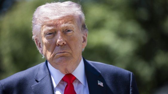 El presidente estadounidense Donald Trump sale de la Casa Blanca rumbo a Florida en Washington, D.C., EE.UU., el 1 de mayo de 2026. El presidente estadounidense Donald Trump sale de la Casa Blanca rumbo a Florida en Washington, D.C., EE.UU., el 1 de mayo de 2026.