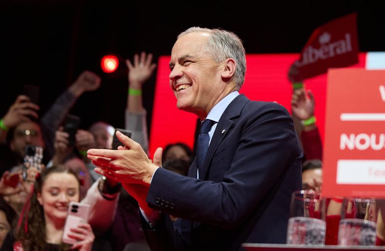 El primer ministro canadiense, Mark Carney, celebra su victoria electoral en el acto electoral del Partido Liberal en Ottawa, Ontario, Canadá, el 28 de abril de 2025