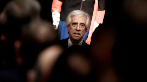 imagen de El gobierno cierra su gestión con un gabinete inestable y enfocado en la campaña, pero con la aprobación en alza