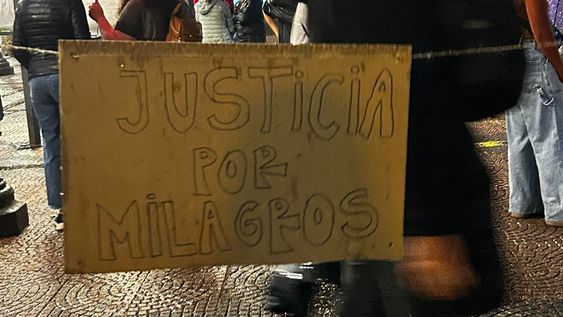 Concentración por Milagros en plaza Libertad Concentración por Milagros en plaza Libertad
