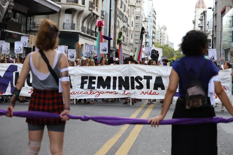 y no marchar para evitar contagios y no marchar para evitar contagios