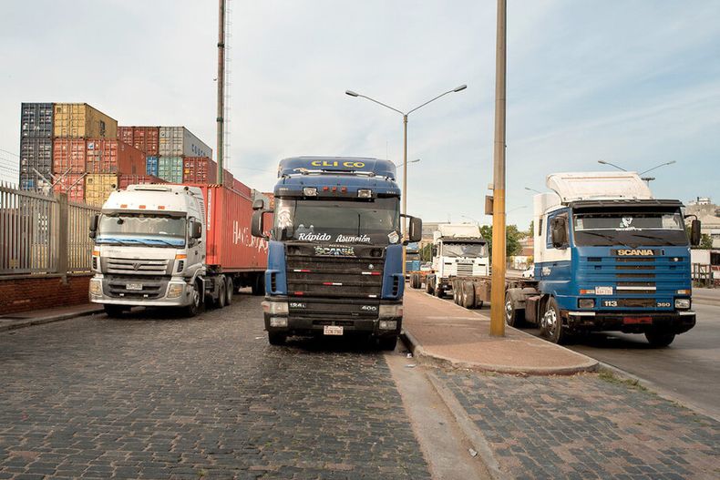 Unas 600 empresas argentinas prestan servicios en Uruguay. Foto: Ricardo Antúnez, adhocFOTOS