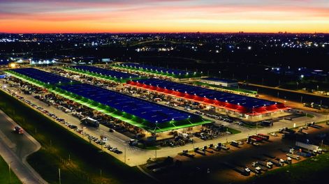 Las naves de frutas y hortalizas están con una ocupación de entre “96% y 98%, la zona polivalente en un 96%, y la de actividades logísticas está completamente vendida”, detalló el presidente de la UAM, José Saavedra.